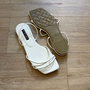 BRAND NEW: White Strappy Square-Toe Slip On Sandals EU 41